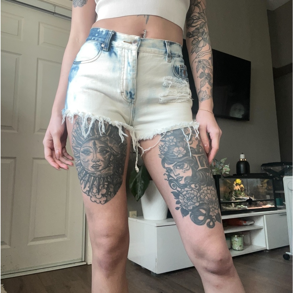 Vintage high waisted shorts